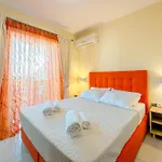 Marisol 157 - Blue Private Homes