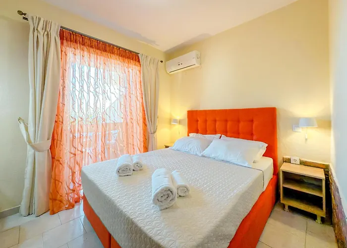 Marisol 157 - Blue Private Homes